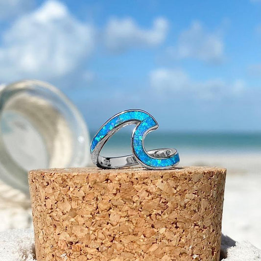 Silver Opal Wave Ring – Vintage Elegance