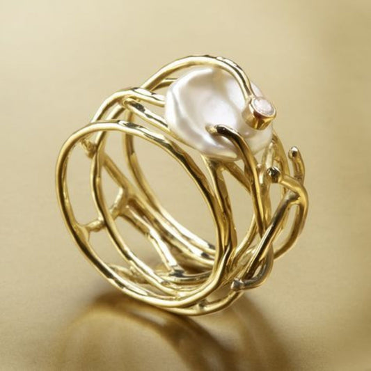 Gold Pearl Ring – Elegant