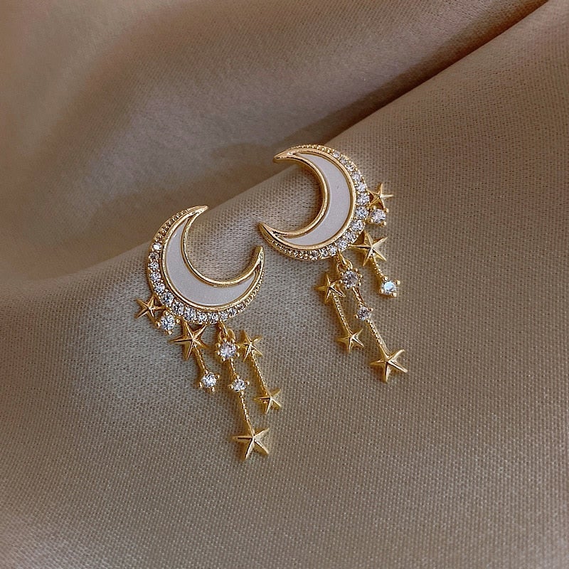 Silver Moonstone Drop Earrings – Enchanting