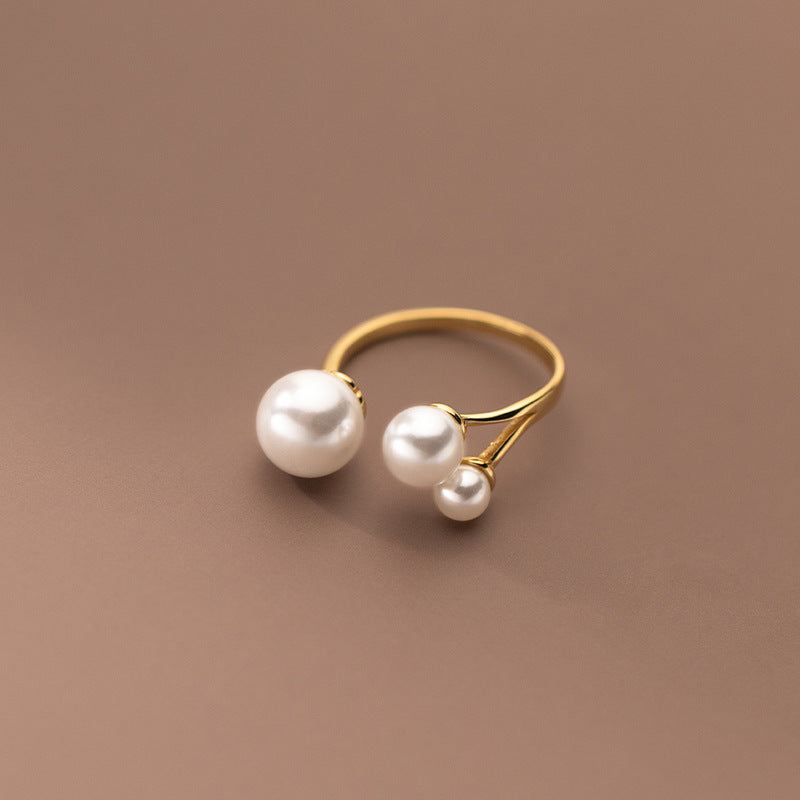 Gold Adjustable Pearl Trio Ring – Elegant