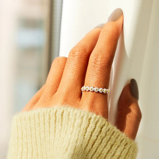 Gold Floral Garden Ring – Exquisite