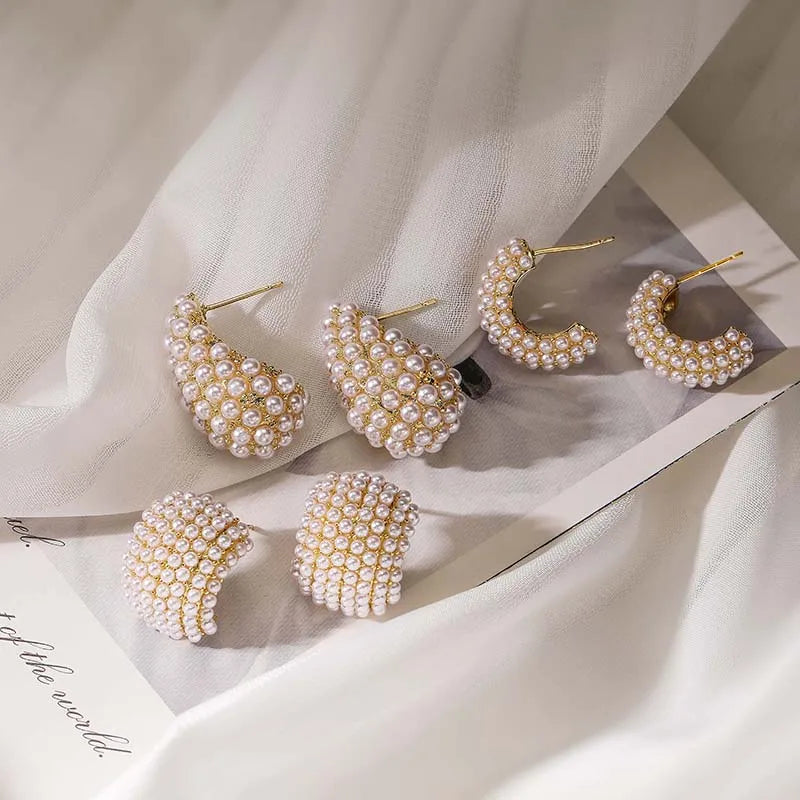 Gold Pearl Stud Earrings – Timeless Elegance