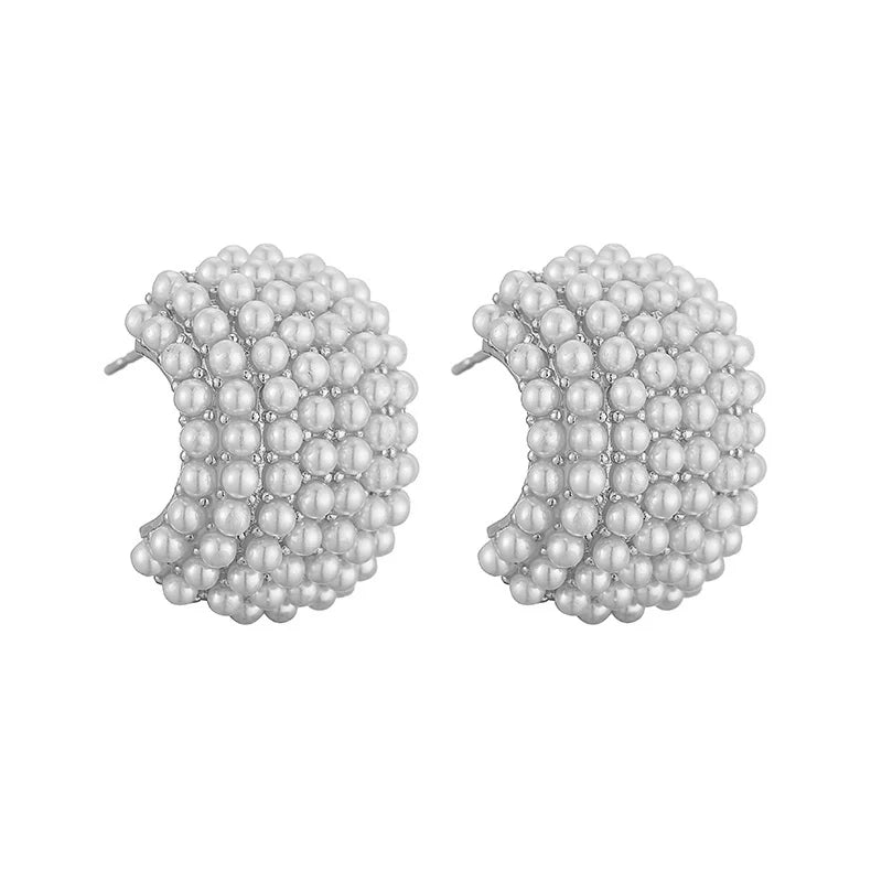 Gold Pearl Stud Earrings – Timeless Elegance