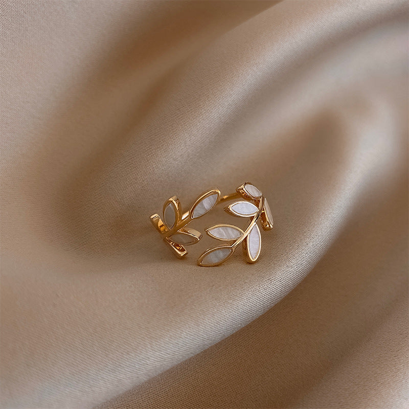 White Opal Leaf Ring – Exquisite
