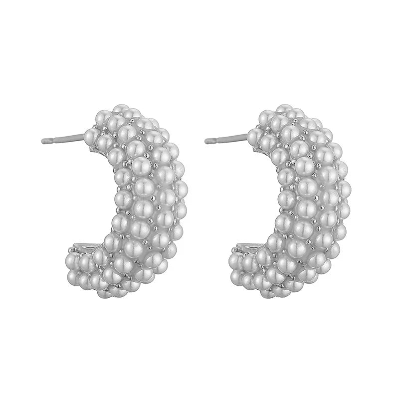 Gold Pearl Stud Earrings – Timeless Elegance