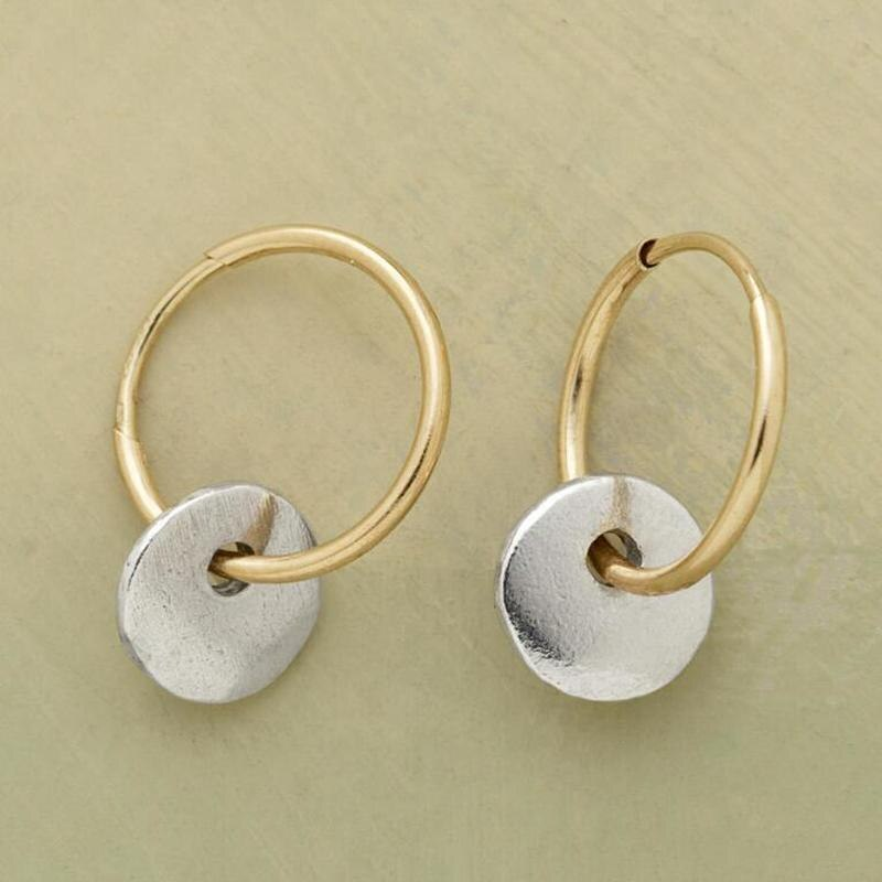 Gold Hoop Earrings – Exquisite