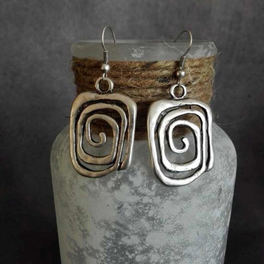 Silver Spiral Earrings – Timeless Elegance