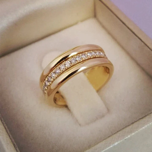 Rose Gold Gemstone Ring – Timeless Elegance