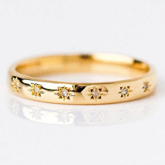 Gold Zirconia Vintage Ring – Timeless