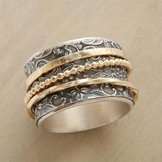 Gold & Silver Vintage Ring – Timeless