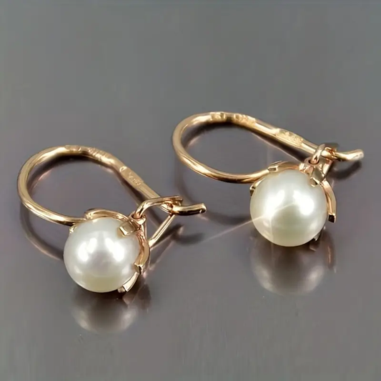 Gold Pearl Stud Earrings – Timeless Elegance