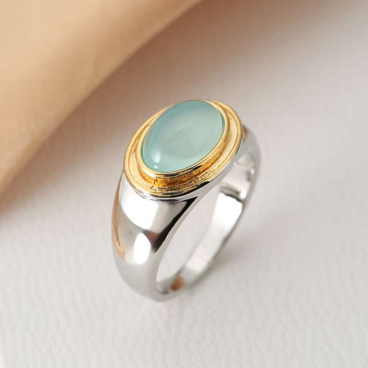 Green Moonstone Vintage Ring – Exquisite