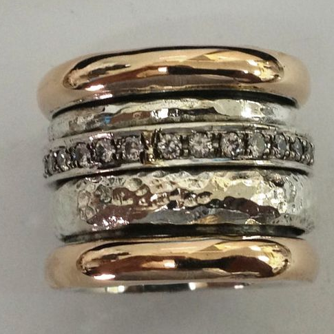 Gold and Silver Thick Vintage Ring – Timeless