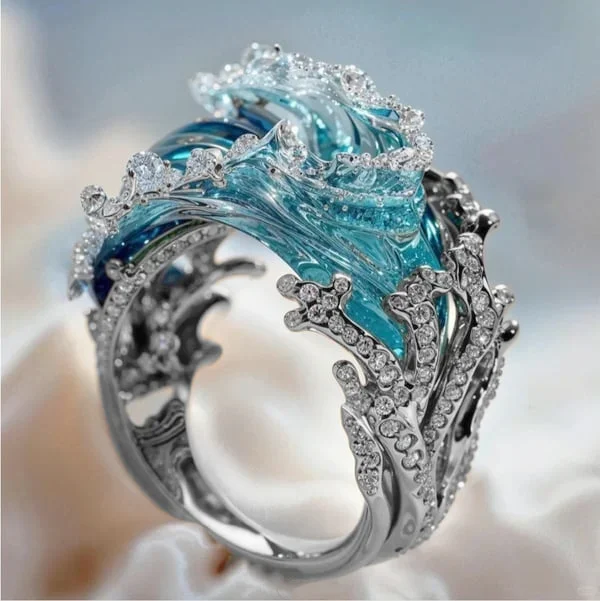 Pearl & Crystal Ring – Exquisite