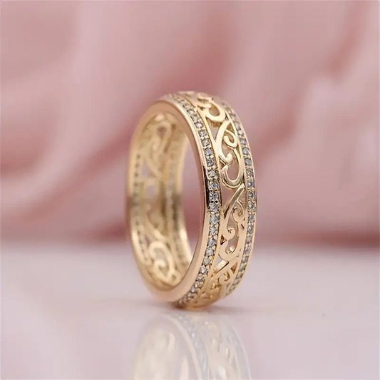 Gold Crystal Accent Ring – Timeless Elegance