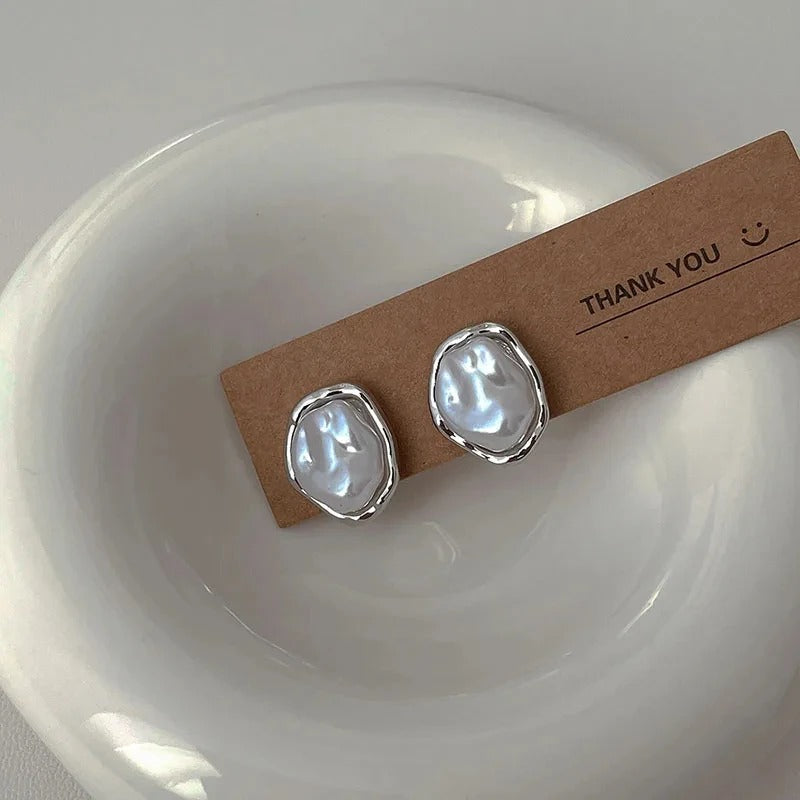 Pearl Drop Earrings – Timeless Elegance