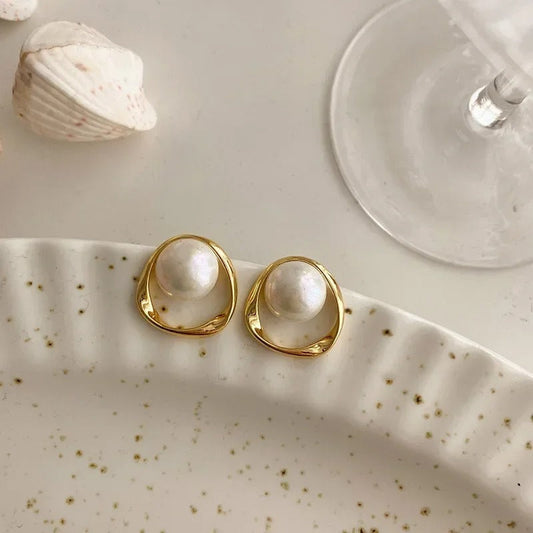 Pearl Vintage Drop Earrings – Timeless Elegance