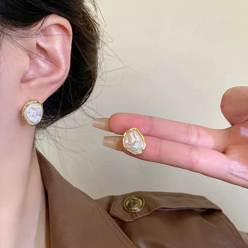 Pearl Drop Earrings – Timeless Elegance